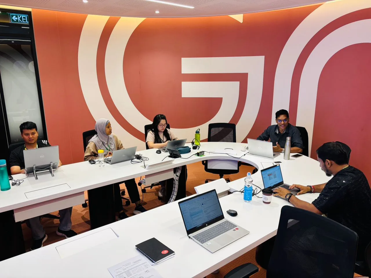 Tetra Exponus participants in a distinctive creative training venue